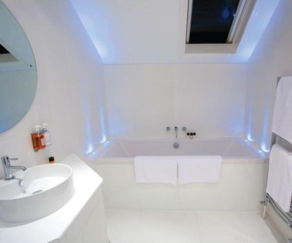The Blueberry Hotel Pontypridd Room photo