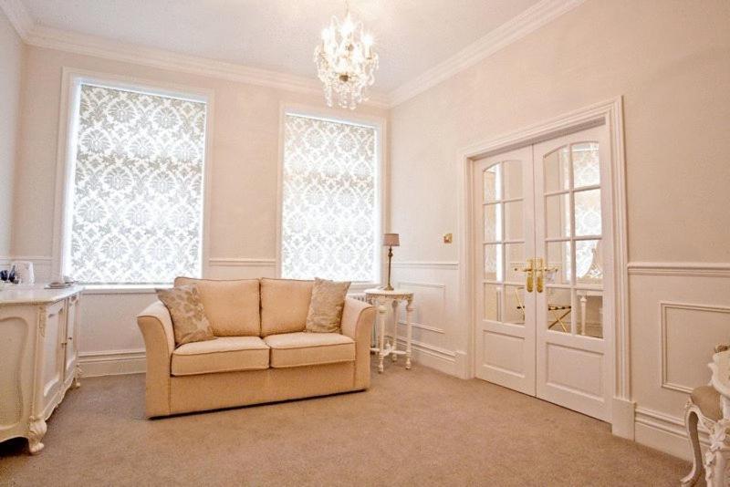 The Blueberry Hotel Pontypridd Room photo